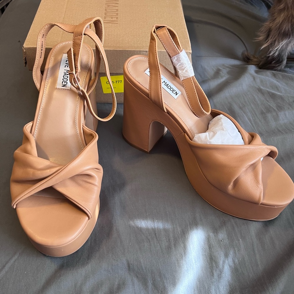 Steve Madden Leather Block Strappy Heels 10